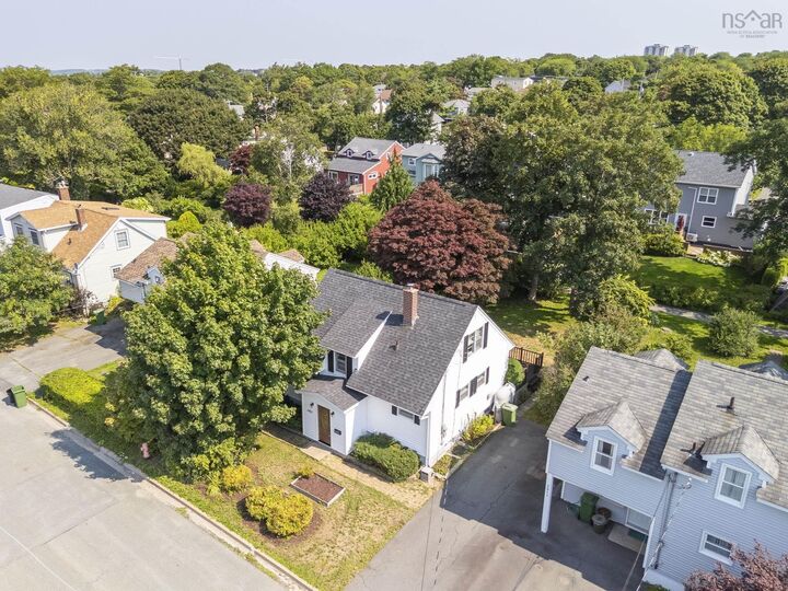 Property Photo: 2821 Ralph Devlin Drive NS B3L 3T2