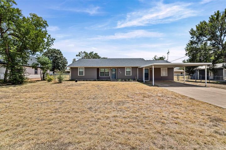 Property Photo: 309 Timberline Drive TX 76048