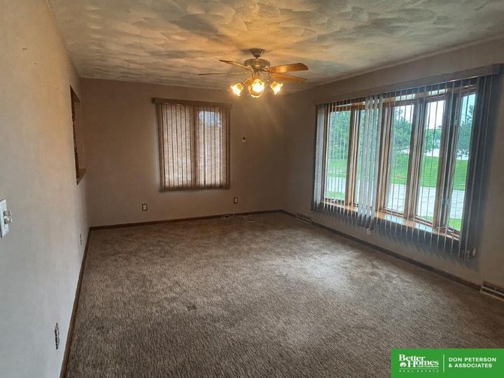 Property Photo:  502 S Summit Avenue  NE 68739 