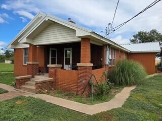 Property Photo: 1118 Farm Valley Rd TX 79549
