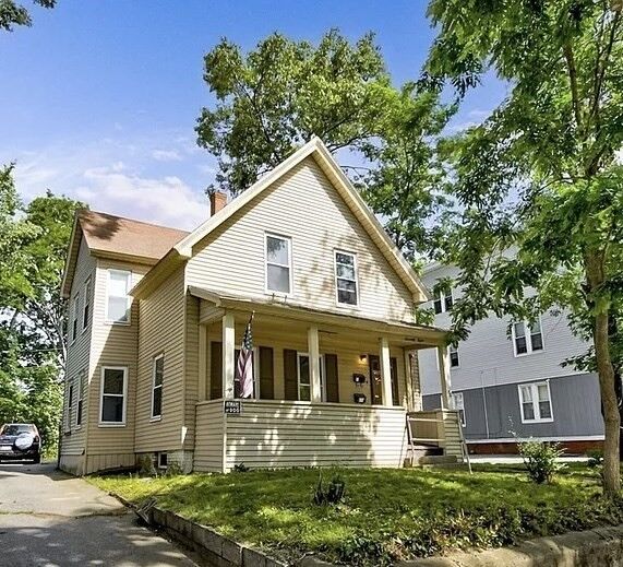 Property Photo:  78 Birch St 2  MA 01603 