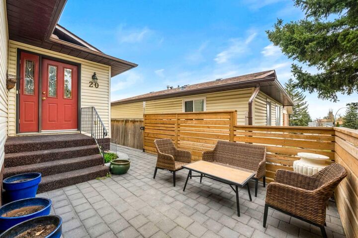 Property Photo: 20 Bedwood Hill NE AB T3K 1L9