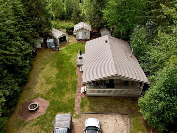 Property Photo: 55 Carlson Drive AB T0G 1M0