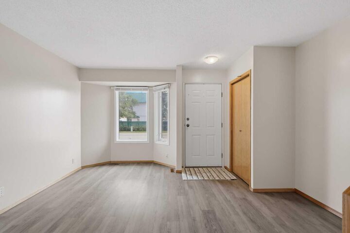 Property Photo: 5414 45 Street AB T4L 1A9