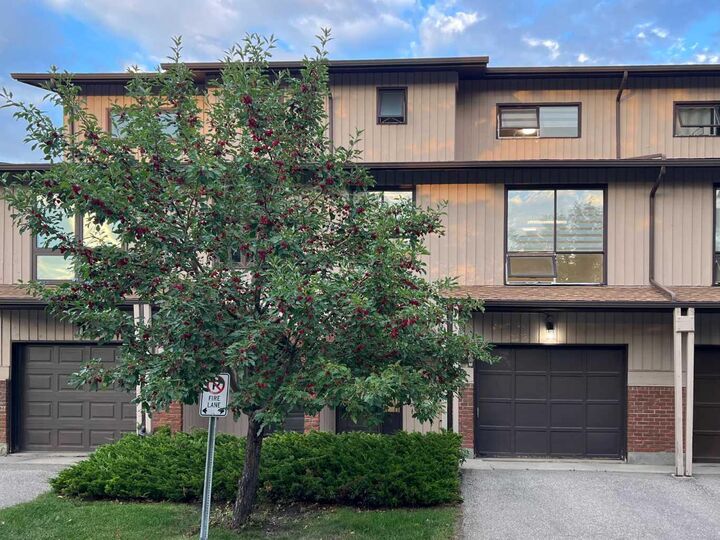 Property Photo: 58 Canterbury Gardens SW AB T2W 2S9
