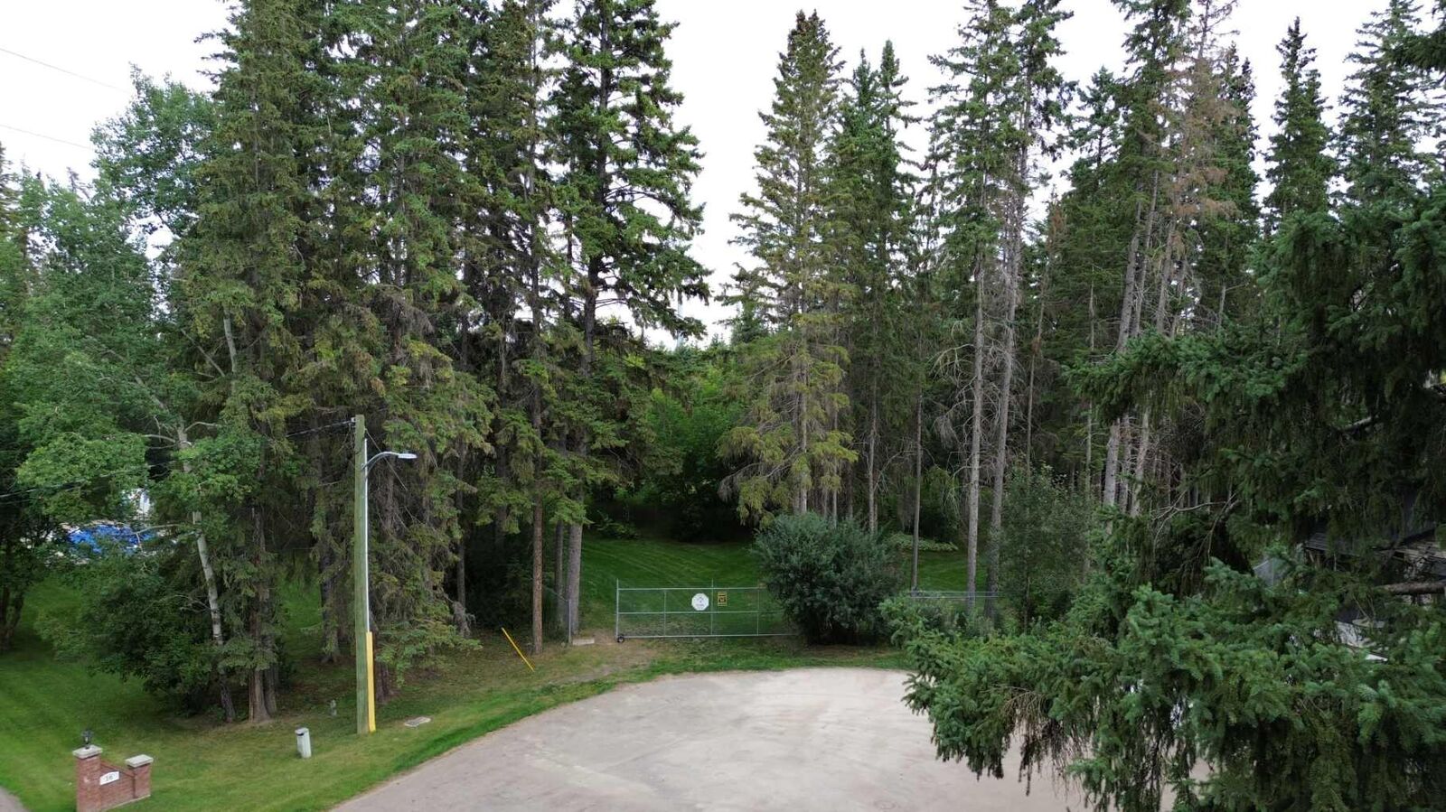 Property Photo: 20 Cronquist Close AB T4N 1E3