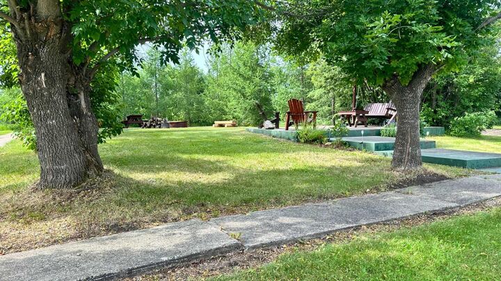 Property Photo: 783026 2 Highway AB T0H 0B7