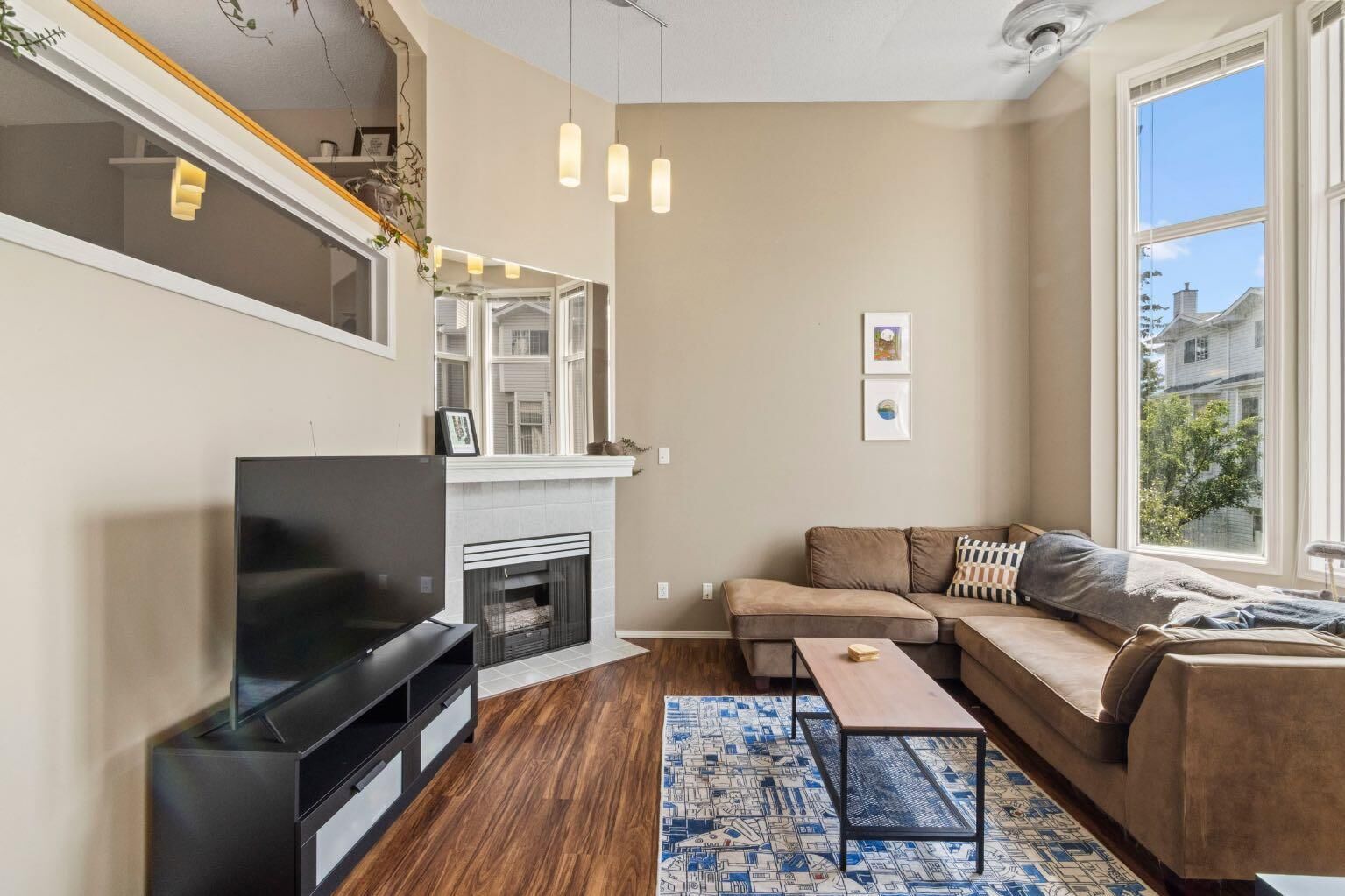 Property Photo: 623 Hawkstone Manor NW AB T3G 3X2