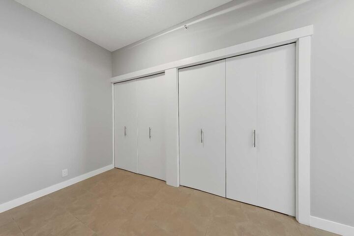 Property Photo: 8710 Horton Road SW 1409 AB T2V 0P7