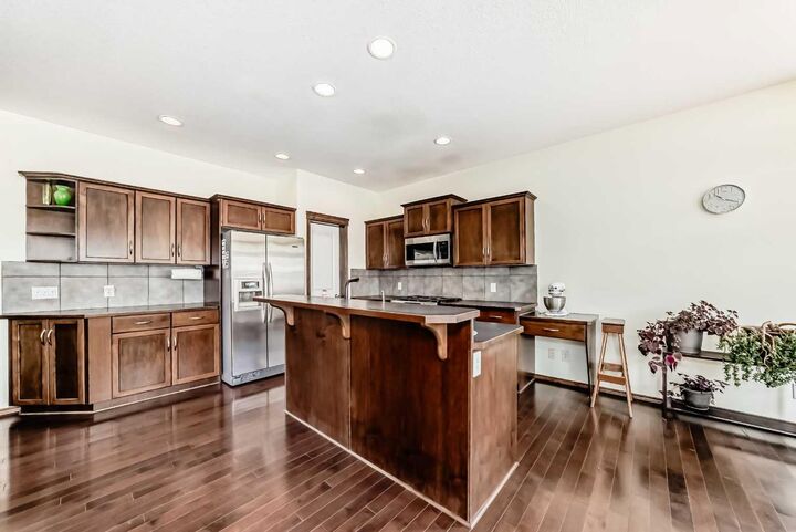 Property Photo: 55 Eversyde Gardens SW AB T2Y 5E2