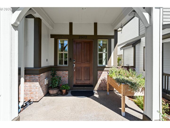 Property Photo: 28432 SW Orleans Ave OR 97070