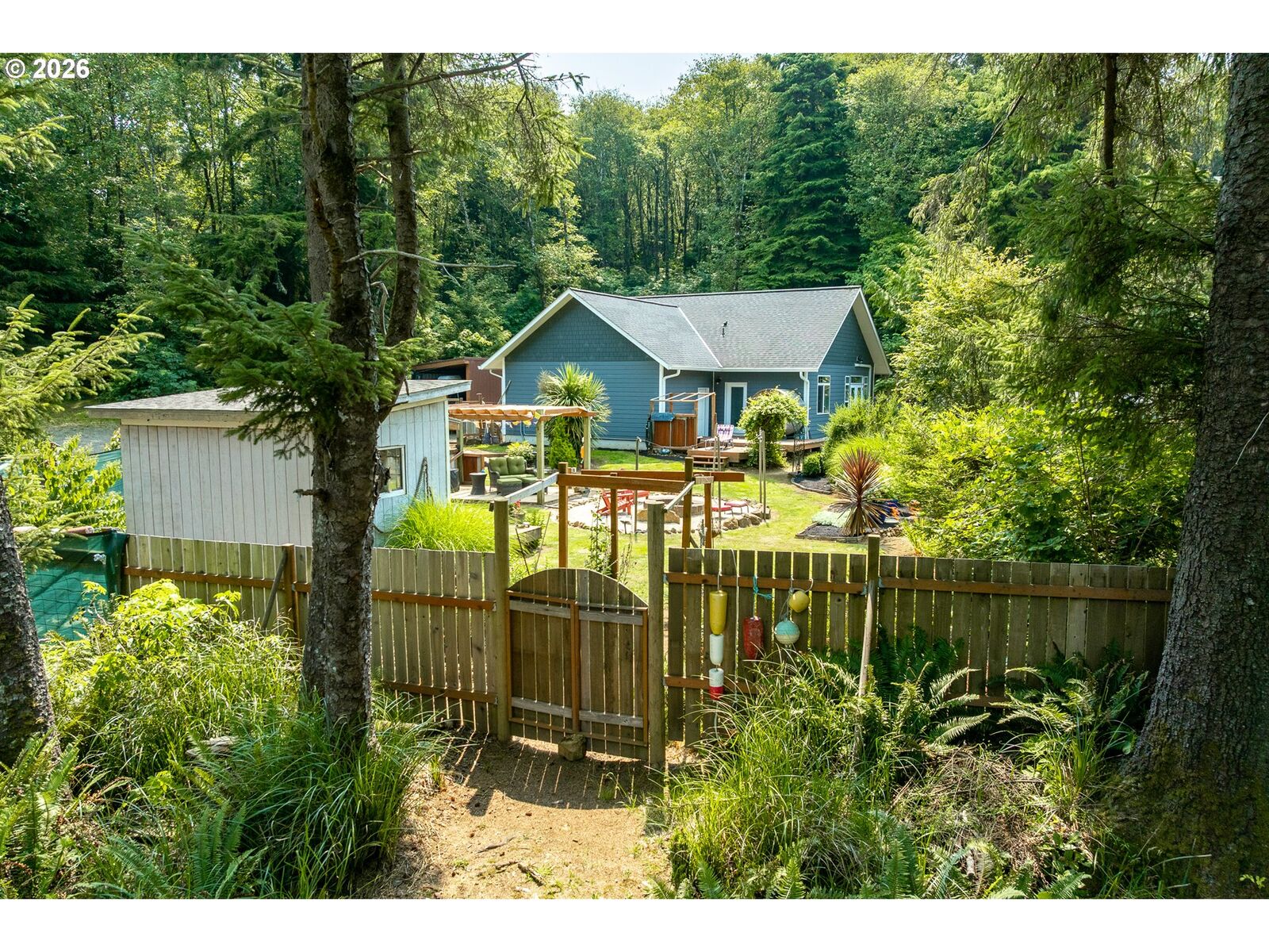 Property Photo:  5230 4th St  OR 97141 