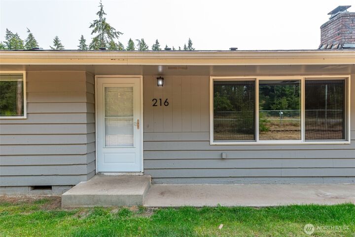 Property Photo:  216 E Sleeper Road  WA 98277 