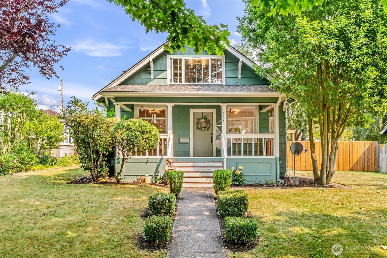 Property Photo: 2309 McDougall Avenue WA 98201