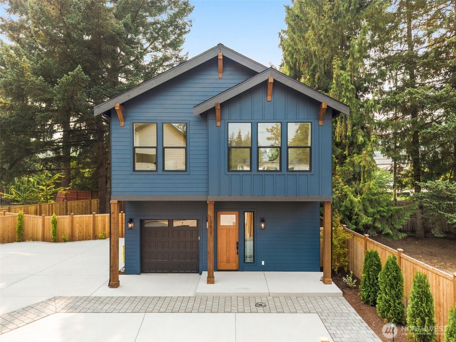 Property Photo: 13637 103rd Avenue NE WA 98034
