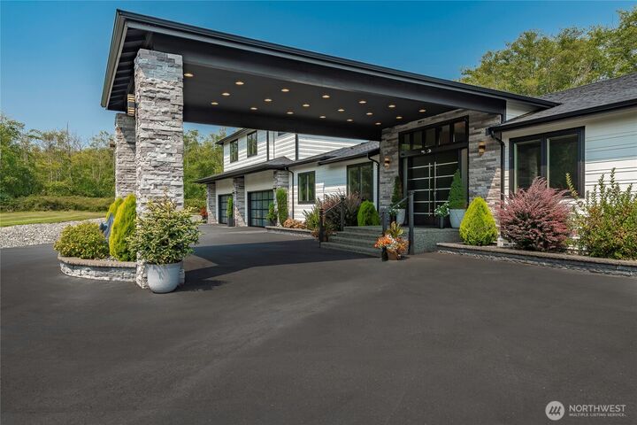 Property Photo: 8660 Drayton View Lane WA 98230