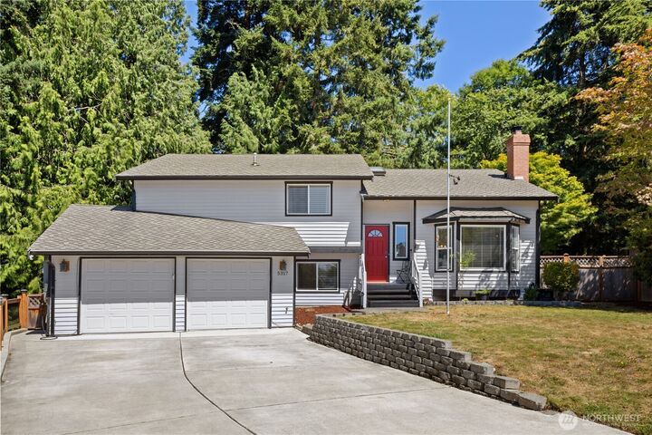 Property Photo:  5317  101st Street SW  WA 98275 