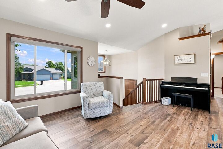 Property Photo:  5201 S Culbert Ave  SD 57106 