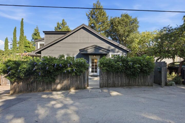 Property Photo:  133 Russell Avenue  CA 94028 