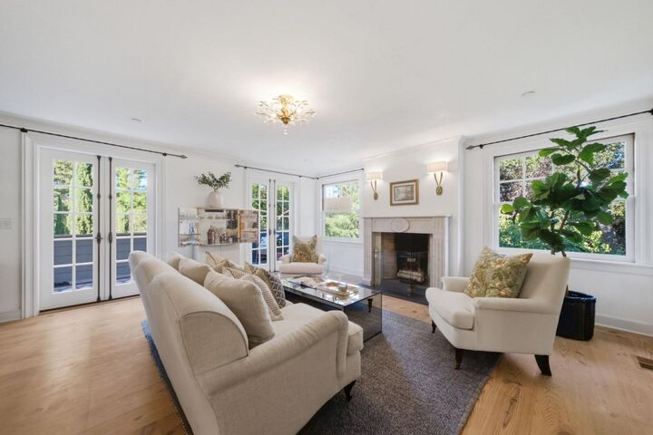 Property Photo: 133 Russell Avenue CA 94028