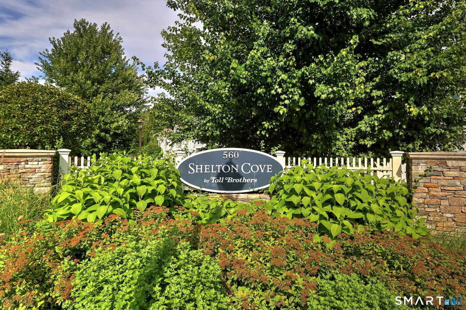 Property Photo:  560 River Road 30  CT 06484 