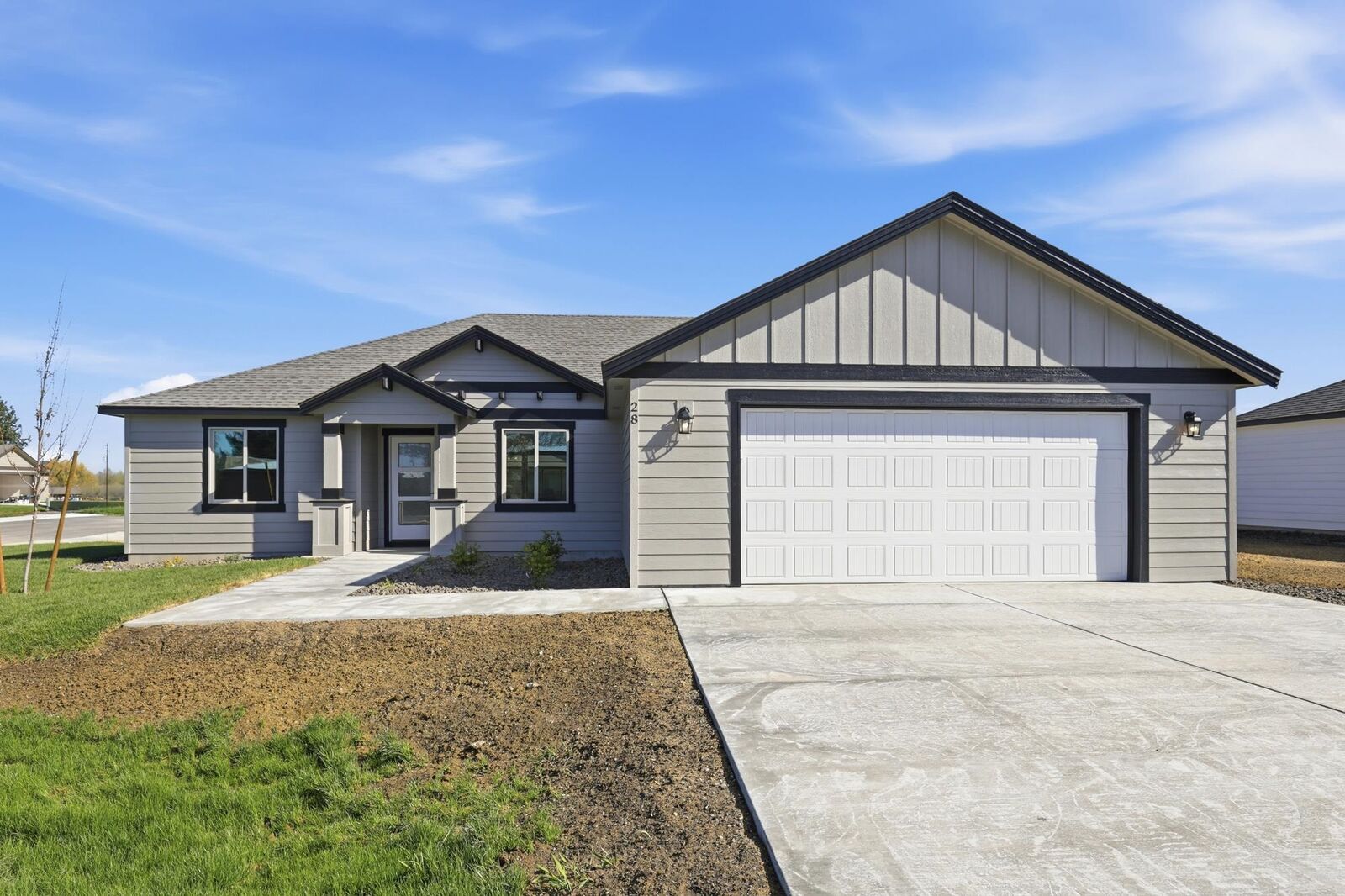 Property Photo:  28 W 12th St  WA 99006 