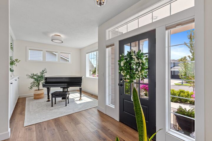 Property Photo: 1510 S Morningside Heights Dr WA 99016