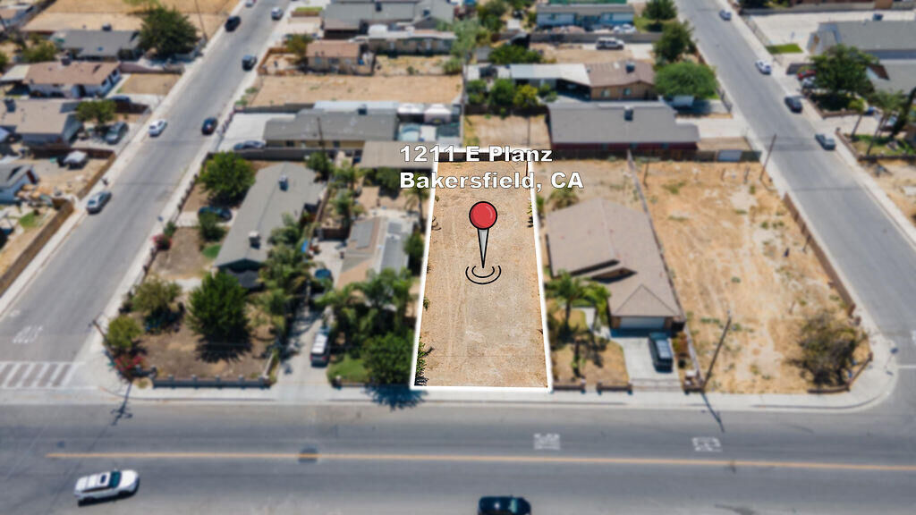 Property Photo:  1211 E Planz Road  CA 93307 