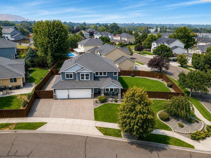 Property Photo: 2000 S Sheppard Street WA 99338