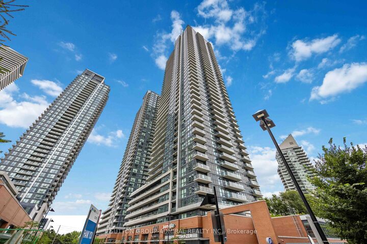 Property Photo: 2220 Lake Shore Boulevard W 2806 ON M8V 0C1