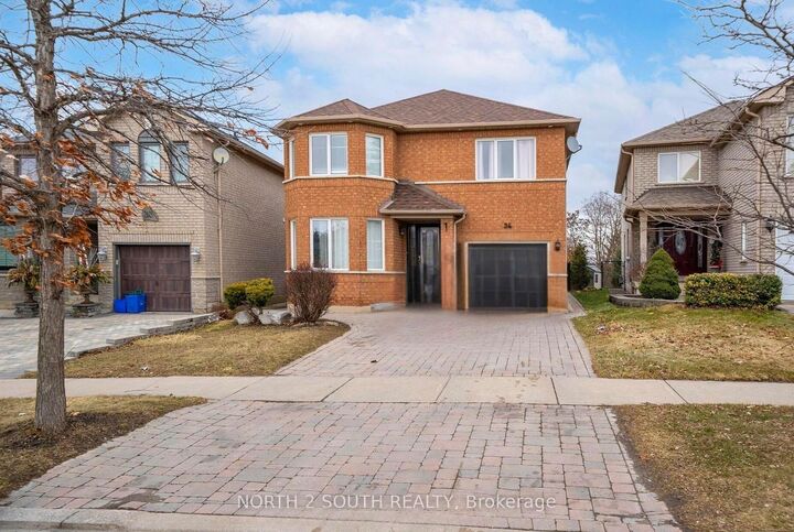 34 Royalpark Way — photo 1