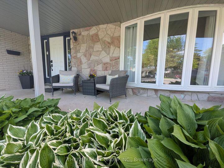Property Photo:  19 Kendall Court  ON N5X 1E4 