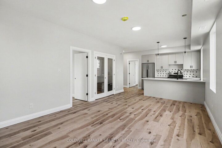 Property Photo:  42 McArthur Avenue 101  ON K1L 6R2 