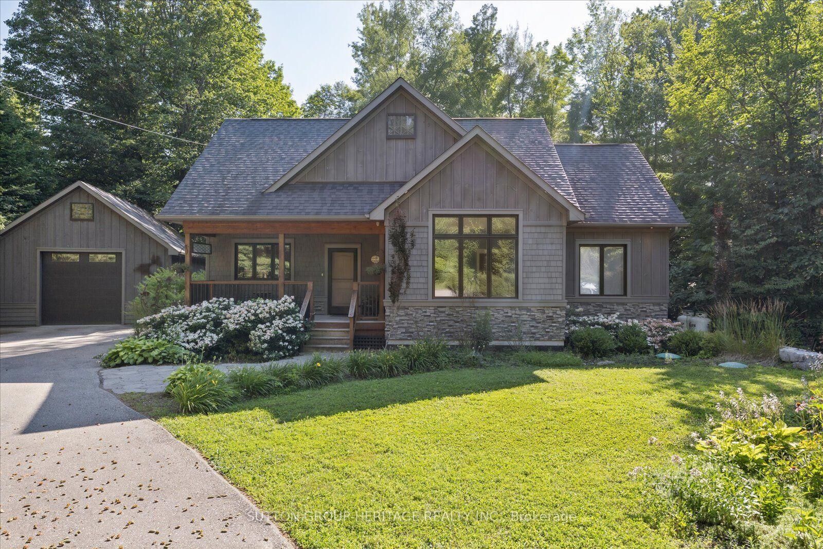 Property Photo:  88 Tannenweg N/A  ON L0B 1B0 