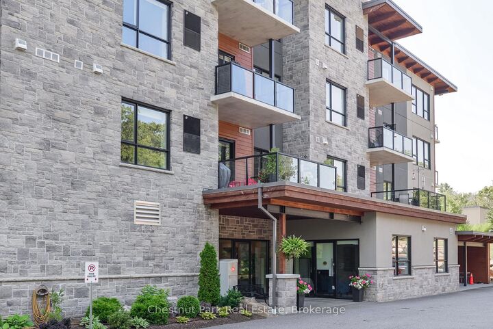 Property Photo:  23 Campus Trail 101  ON P1H 0G1 