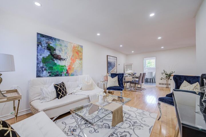 Property Photo: 79 Samson Crescent ON M1G 1N2
