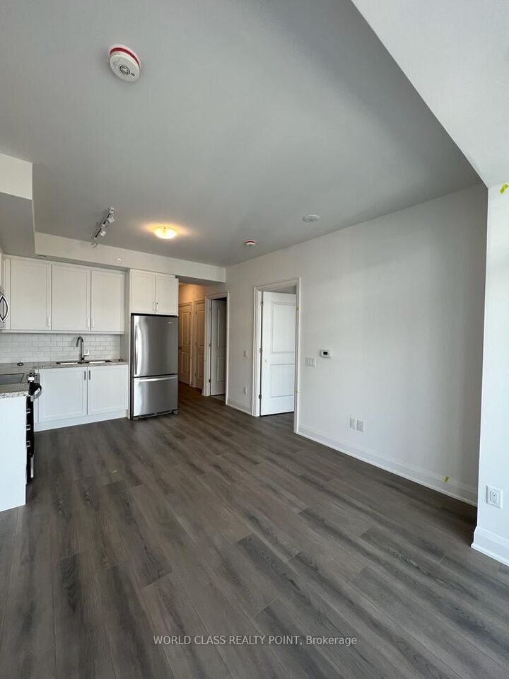 Property Photo: 20 Gatineau Drive 1511 ON L4J 0L3