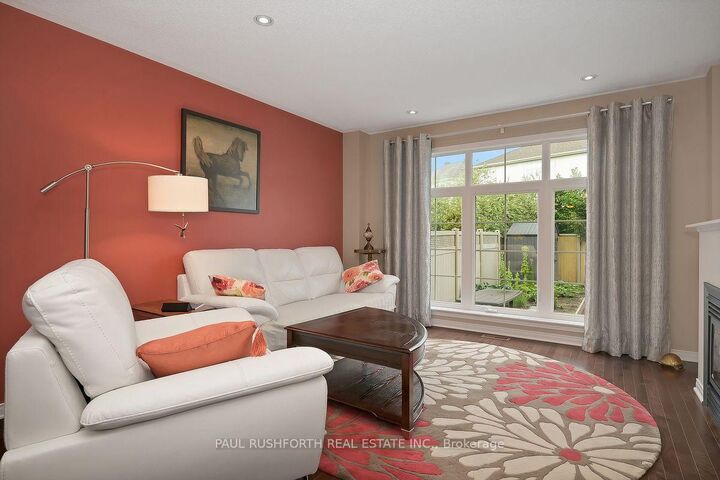 358 Aldworth Private — photo 1