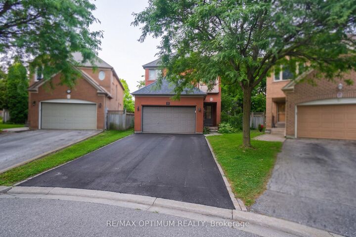 Property Photo: 9 Inwood Place ON L6R 1T2