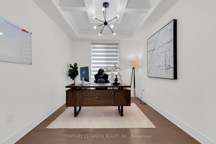 Property Photo: 64 Coldwell Bay Circle ON L4H 5E9