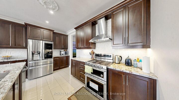 35 Godliman Road — photo 1