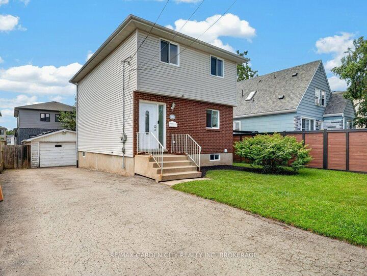 Property Photo: 211 Morton Street S ON L2V 1C8