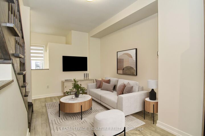 Photo de la propriété:  90 Stanley Greene Boulevard 2  ON M3K 0C8 