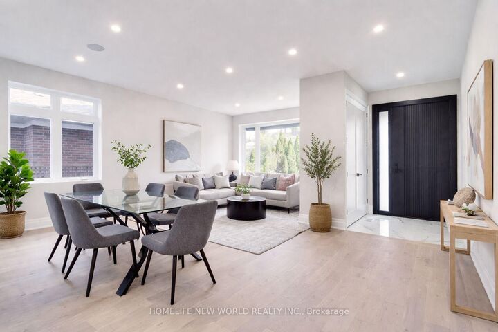 Property Photo: 150 Viewmount Avenue ON M6B 1T7