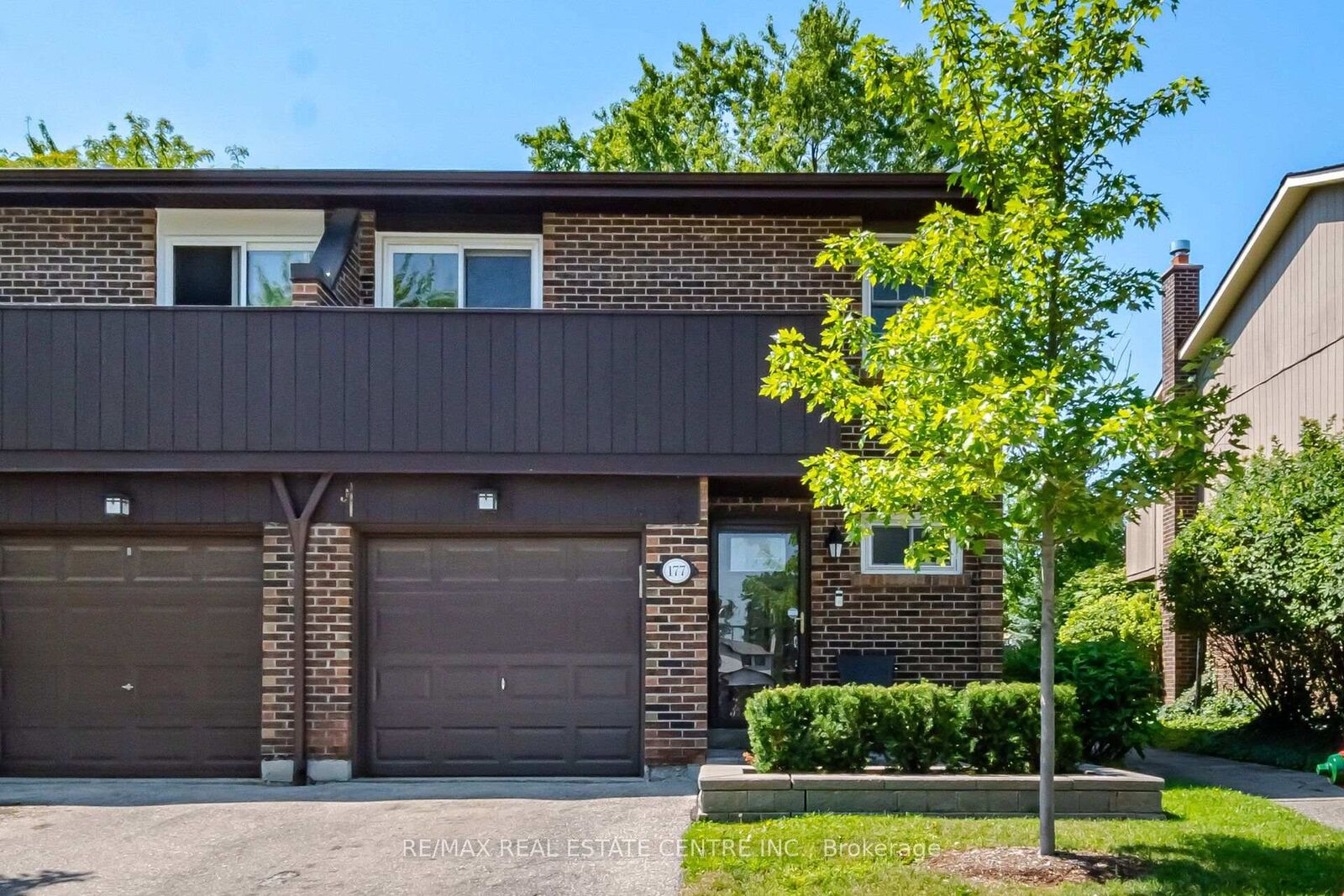 Photo de la propriété:  1951 Rathburn Road N 177  ON L4W 2N9 