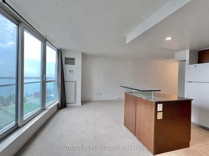 Property Photo: 208 Queens Quay W 1505 ON M5J 2Y5
