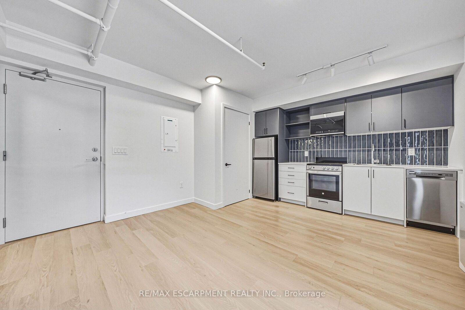 Property Photo: 325 James Street S 206 ON L8P 3B7