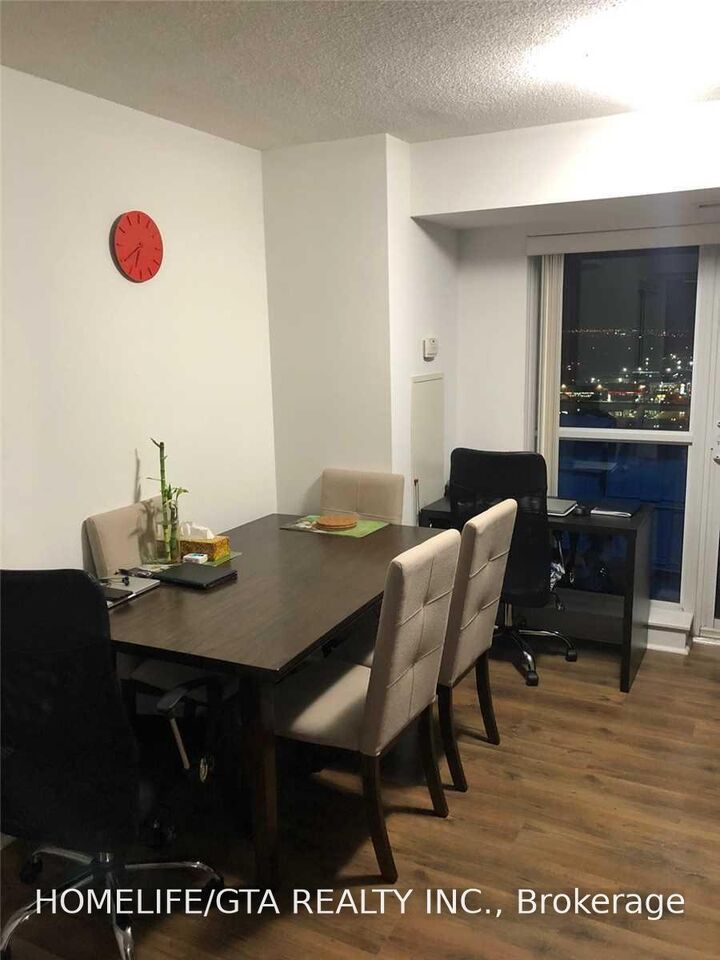Property Photo: 215 Queen Street E 1911 ON L6W 0A9
