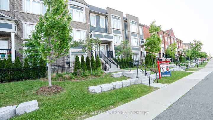 Property Photo:  250 Sunny Meadow Boulevard 77  ON L6R 3Y7 