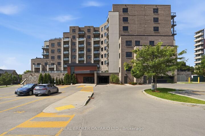Property Photo: 30 Hamilton Street S 101 ON L8B 1V8